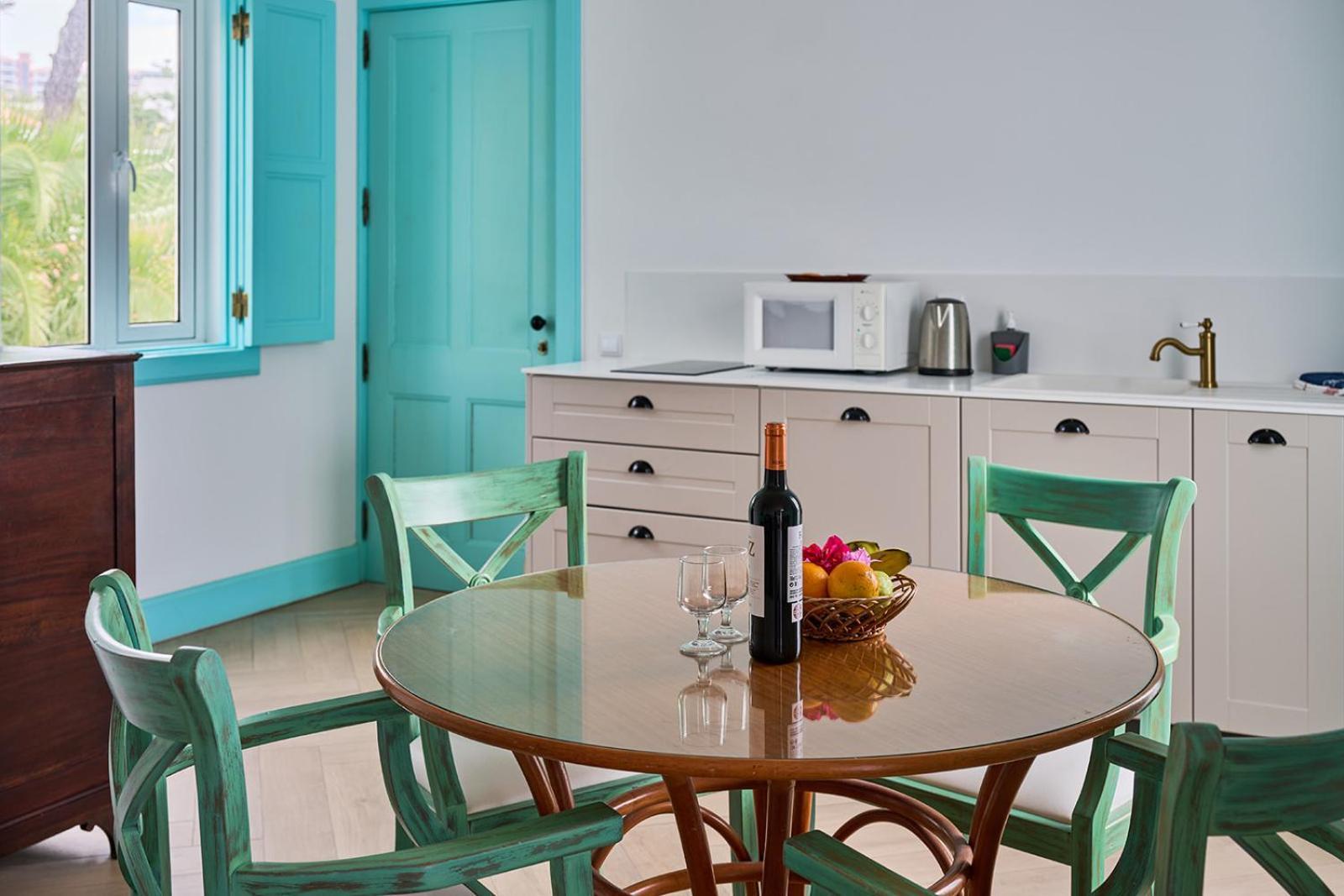 Inn & Art Madeira Канису Экстерьер фото